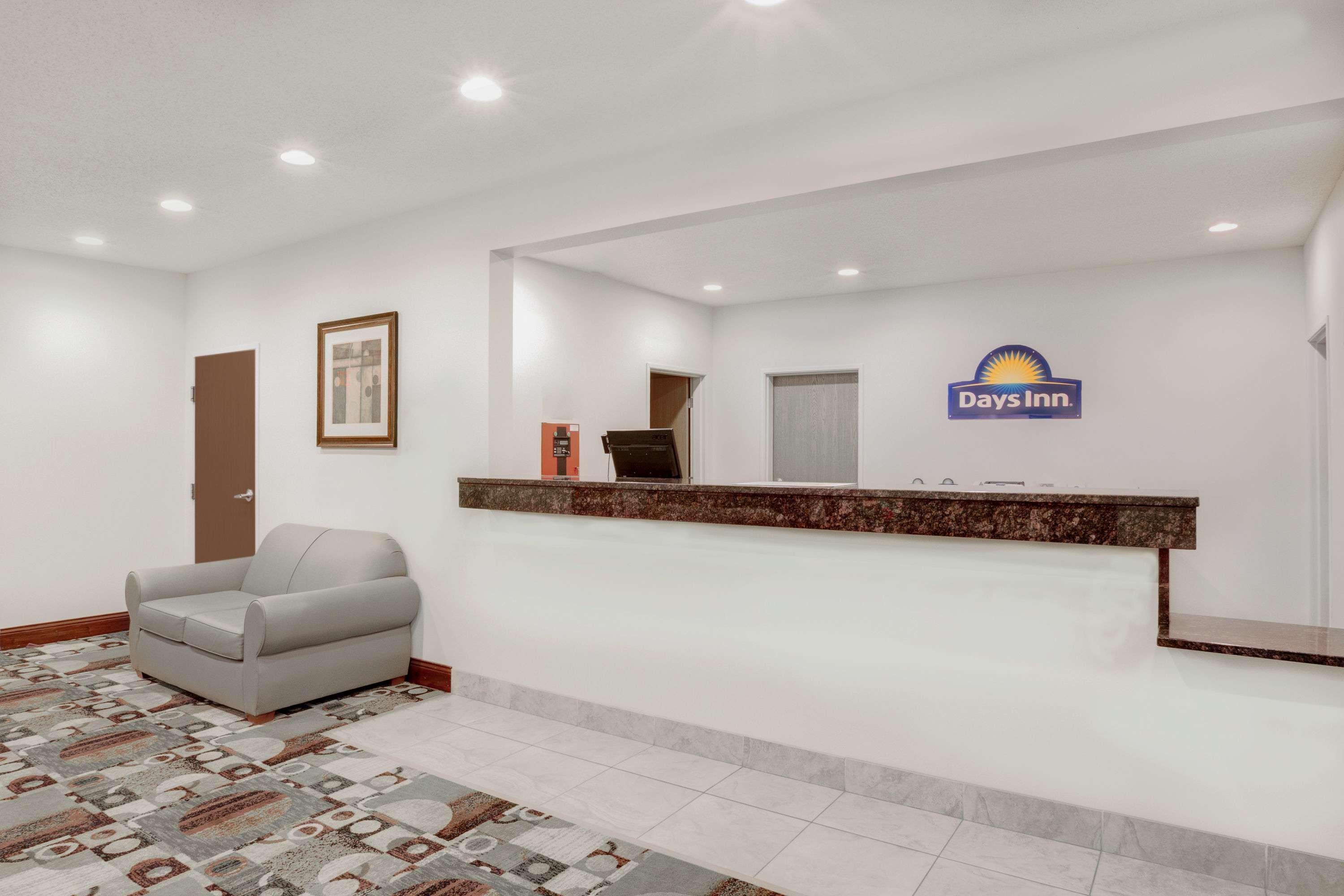Days Inn By Wyndham Carroll Εξωτερικό φωτογραφία